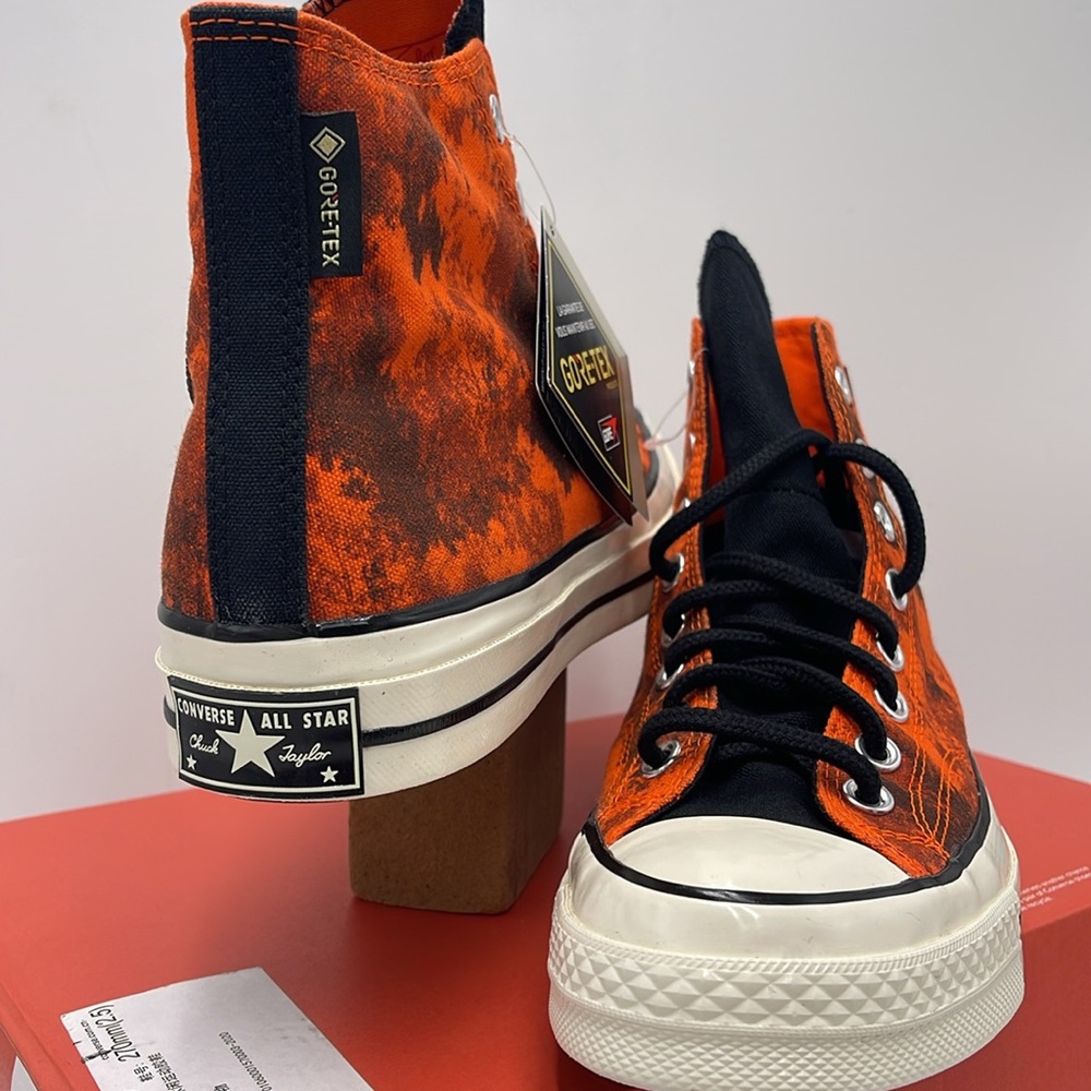 CONVERSE MENS High Tops CHUCK 70 GTX HI SHOES 'BOLD MANDARIN/ EGRET' Sneakers - Picture 9 of 16